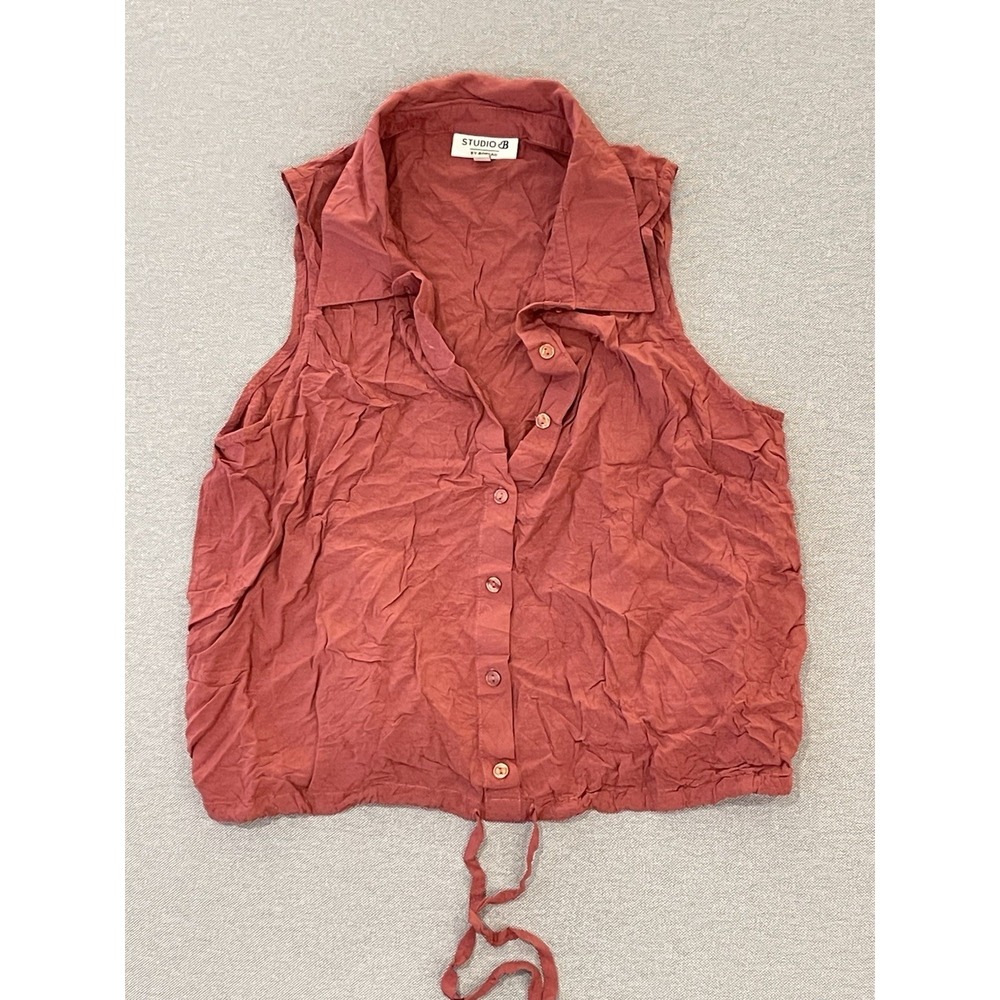 Red Button Down Crop Top‎ Sleeveless Collared Adjustable Hem Studio B XL
